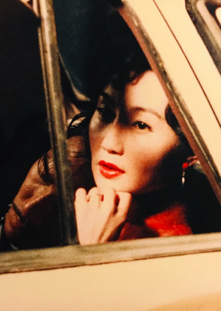  p>《2046》是由香港导演 a href="#" data-lemmaid="373607">王家卫 