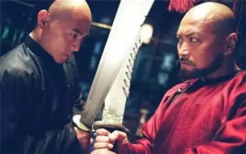 古代的大刀上为何要装一串铁环？看见拿九环大刀的人，全都绕着走_百科TA说