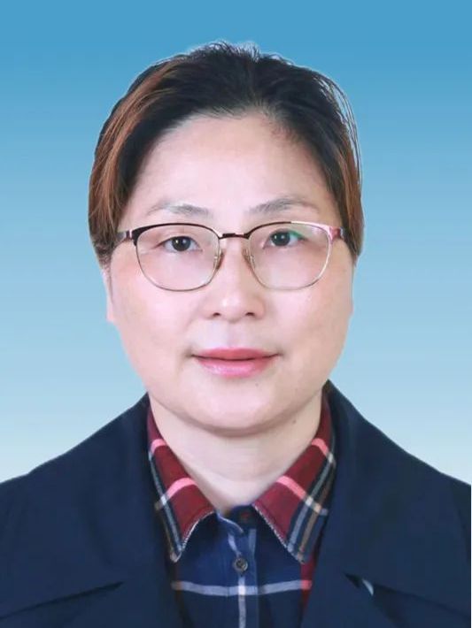  p data-id="st89cdlxsjnx">叶玲,女,汉族,1969年2月生,福建闽侯人