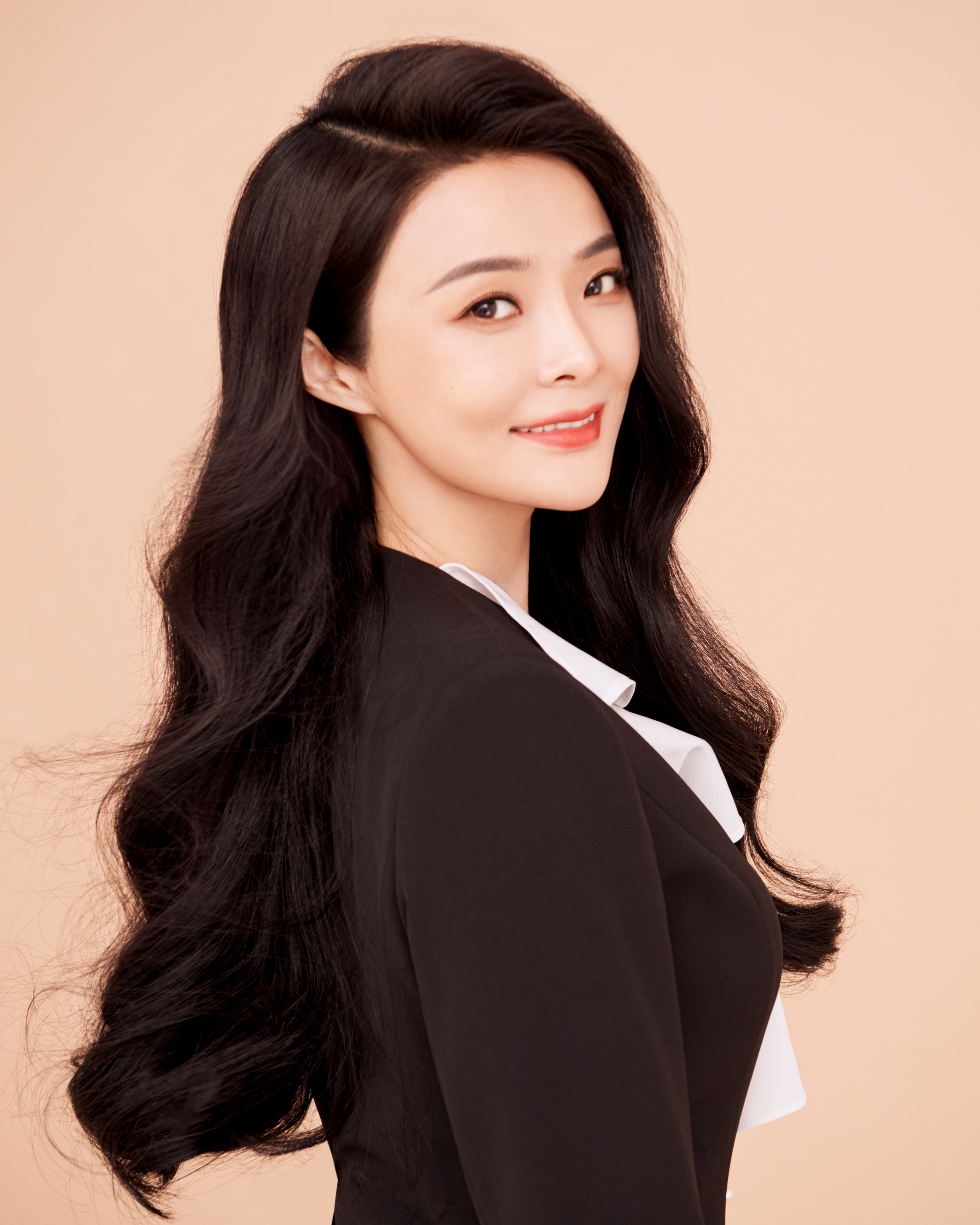  p data-id="gnzzrvn4qv">唐薇,出生于安徽省宿州市砀山县,中国内地 a