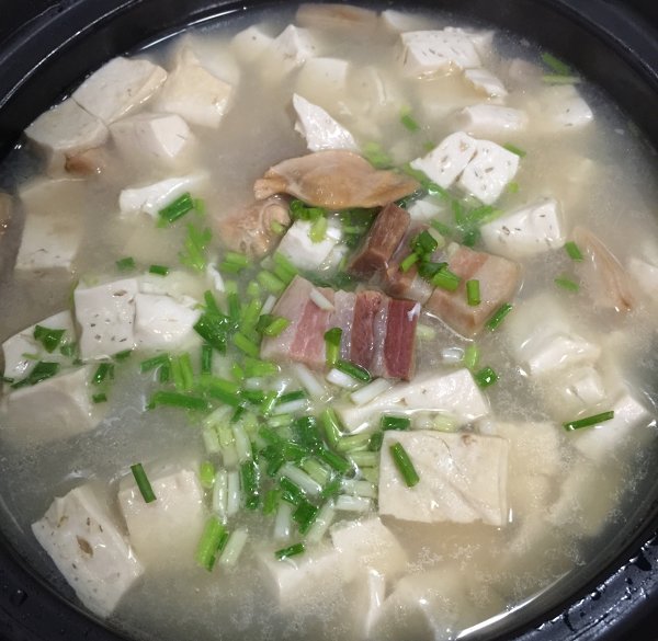 河蚌咸肉豆腐煲