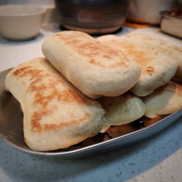  p>鞋底儿烧饼是河北省衡水市 a target="_blank" href="/item/枣强县