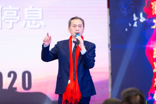  p>侯军,现任 a target="_blank" href="/item/中华口腔医学会