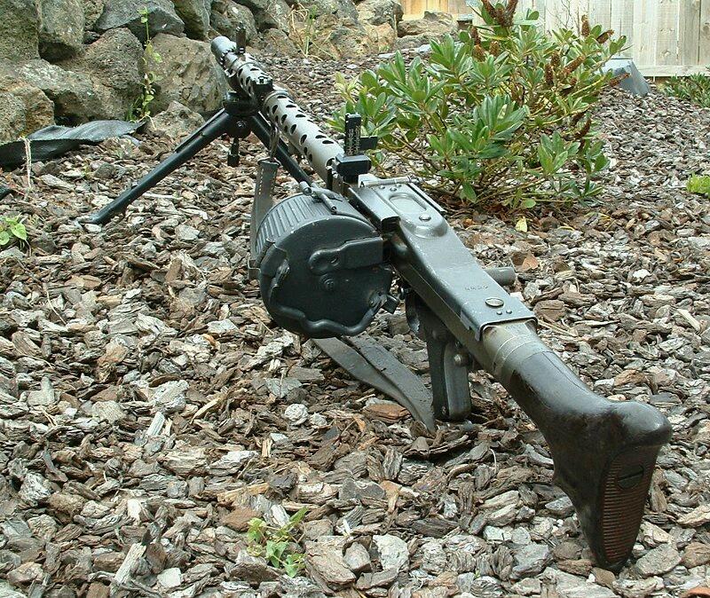  p>mg-34通用机枪(德语:maschinengewehr 34,英文:mg34 light