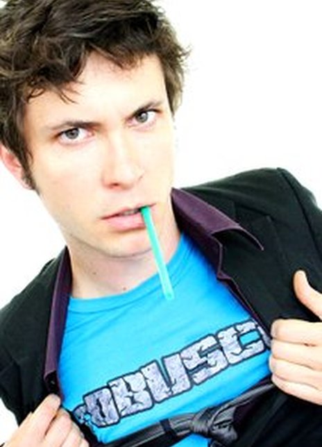  p>toby turner是一名演员,其代表作品有《笑脸杀手》 《new low》.