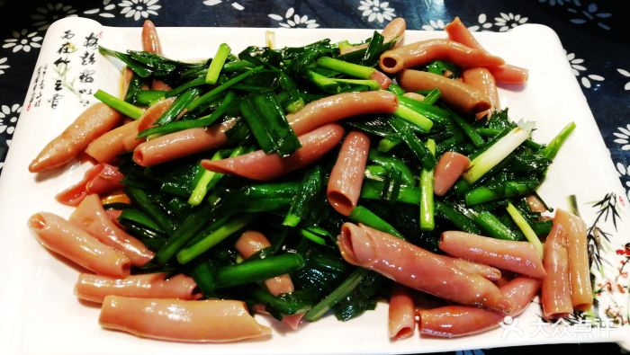 海肠炒韭菜