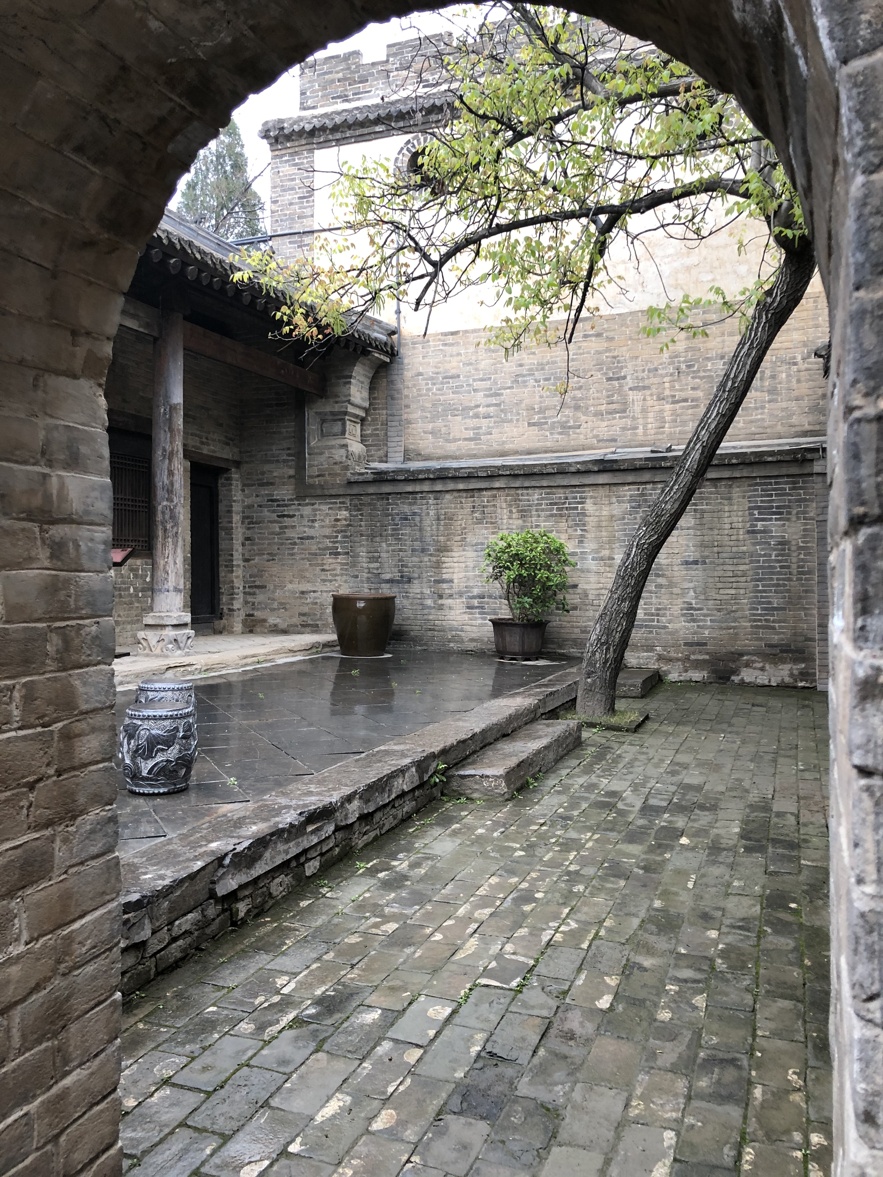  p data-id="gnbvgtjbqy">卫坡村,又名卫坡,魏家坡;位于河南省洛阳市 