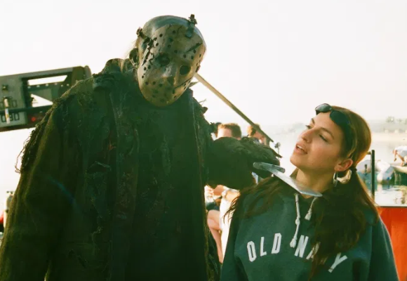 十三号星期五半夜鬼上床freddyvs.jason(2003)