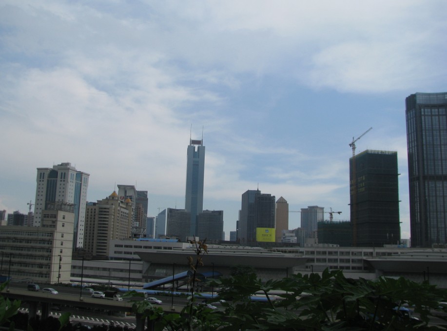 vkgh">燕岭公园位于 a target="_blank" href="/item/广州市/21808"