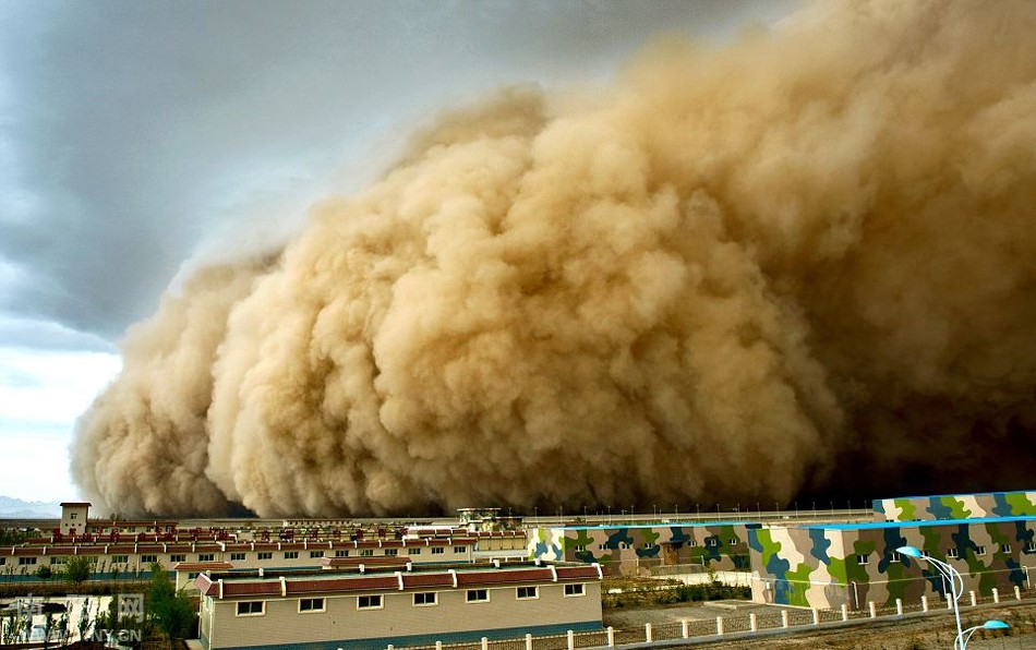  p>沙尘暴(sand-dust storm)是沙暴(sand storm)和 a target="_blank"