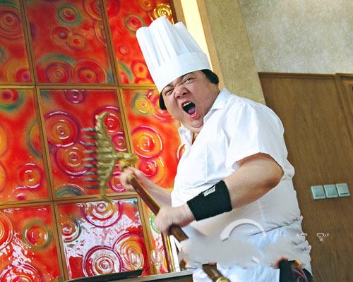  p>《魔幻手机》是由 a target="_blank" href="/item/余明生/3524190