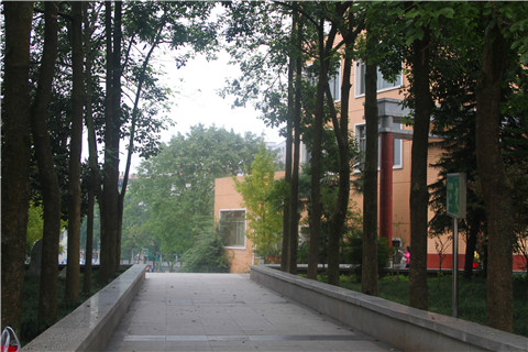 铜梁中学校
