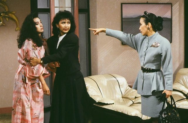  p>《大都会》是由 a href="#" data-lemmaid="8329982">陈淑贤 /a>, 