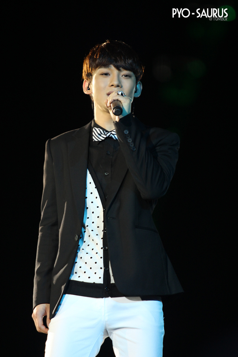  p>金钟大,艺名chen,1992年9月21日出生于韩国京畿道始兴市,韩国男