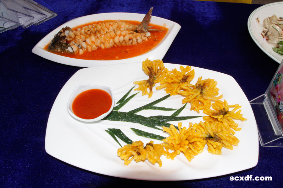  p data-id="gnyxzfyd3f">热菜,一是指有一定温度的菜品,如刚做好上桌