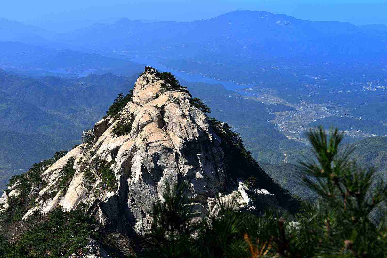  p>罗田天堂寨( a target="_blank" href="/item/国家aaaa级旅游景区