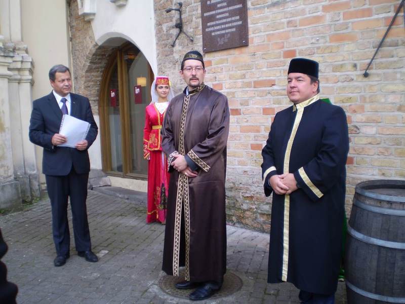  p>鞑靼人(tartars),历史上在东亚地区生活的人,主要使用 a target="