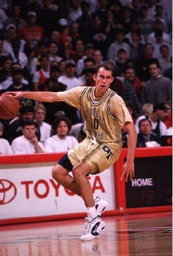  p>德鲁·巴里(drew barry),男,出生于1973年2月17日,前美国职业篮球