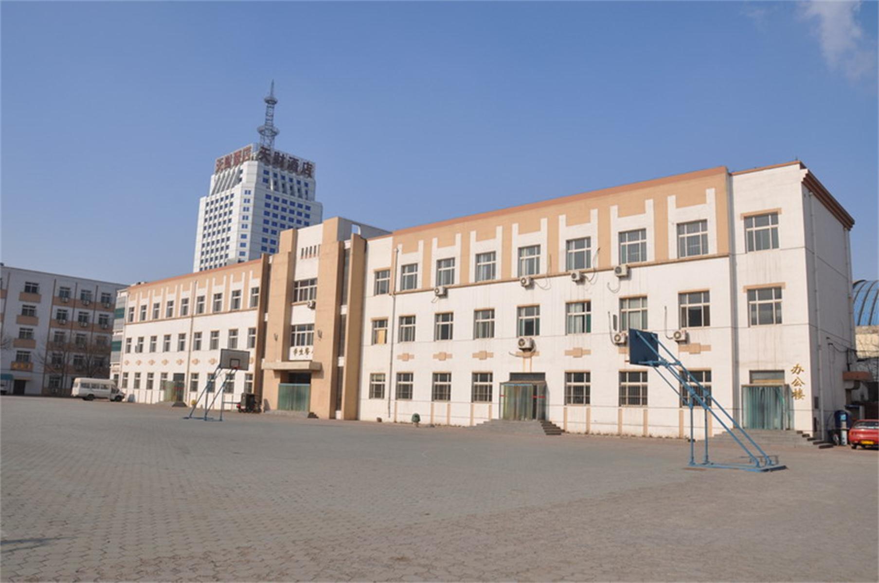  p>天津市静文高级中学,始建于2000年5月.