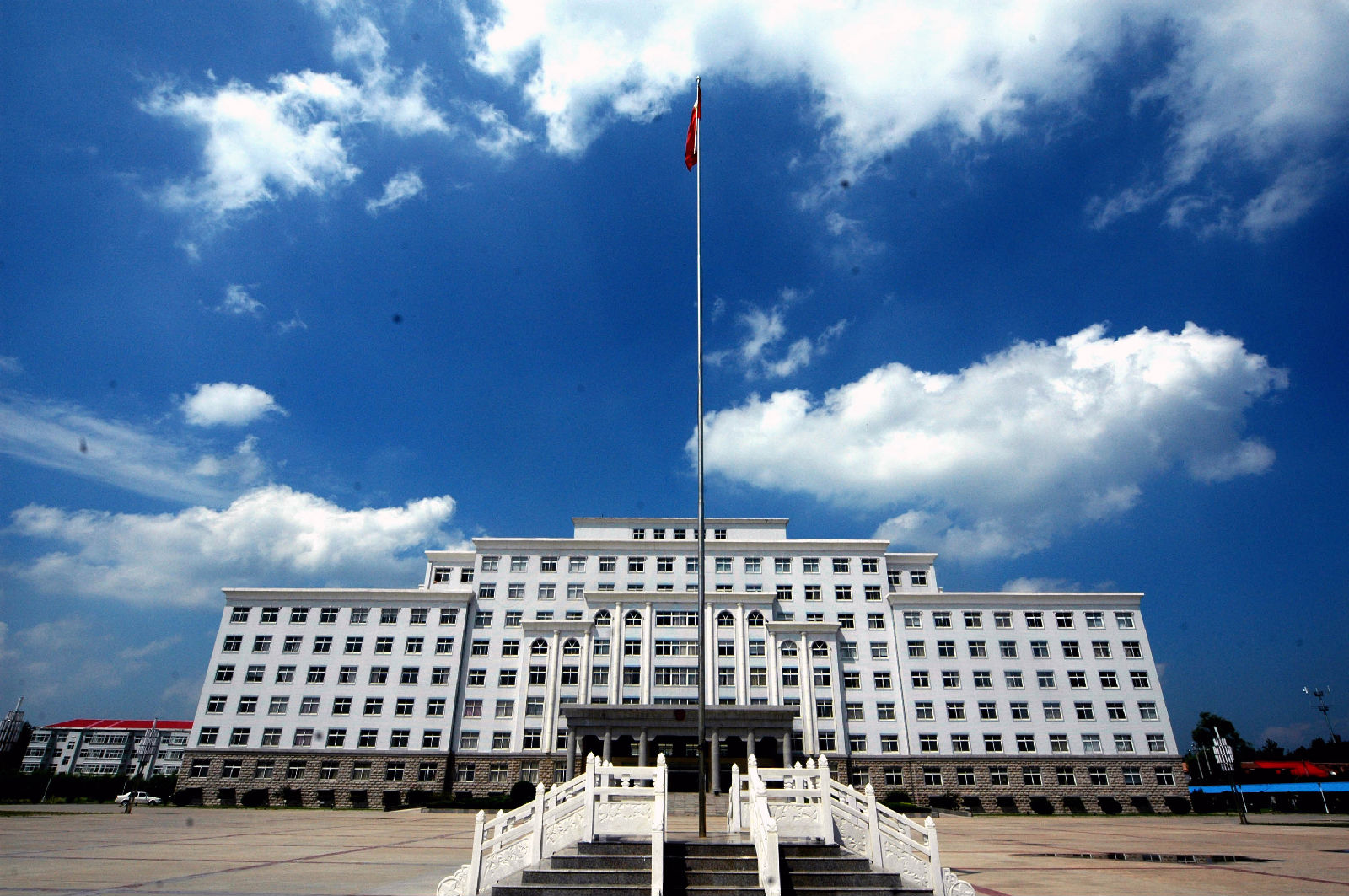  p>柘城是河南省 a target="_blank" href="/item/商丘市">商丘市 /a>