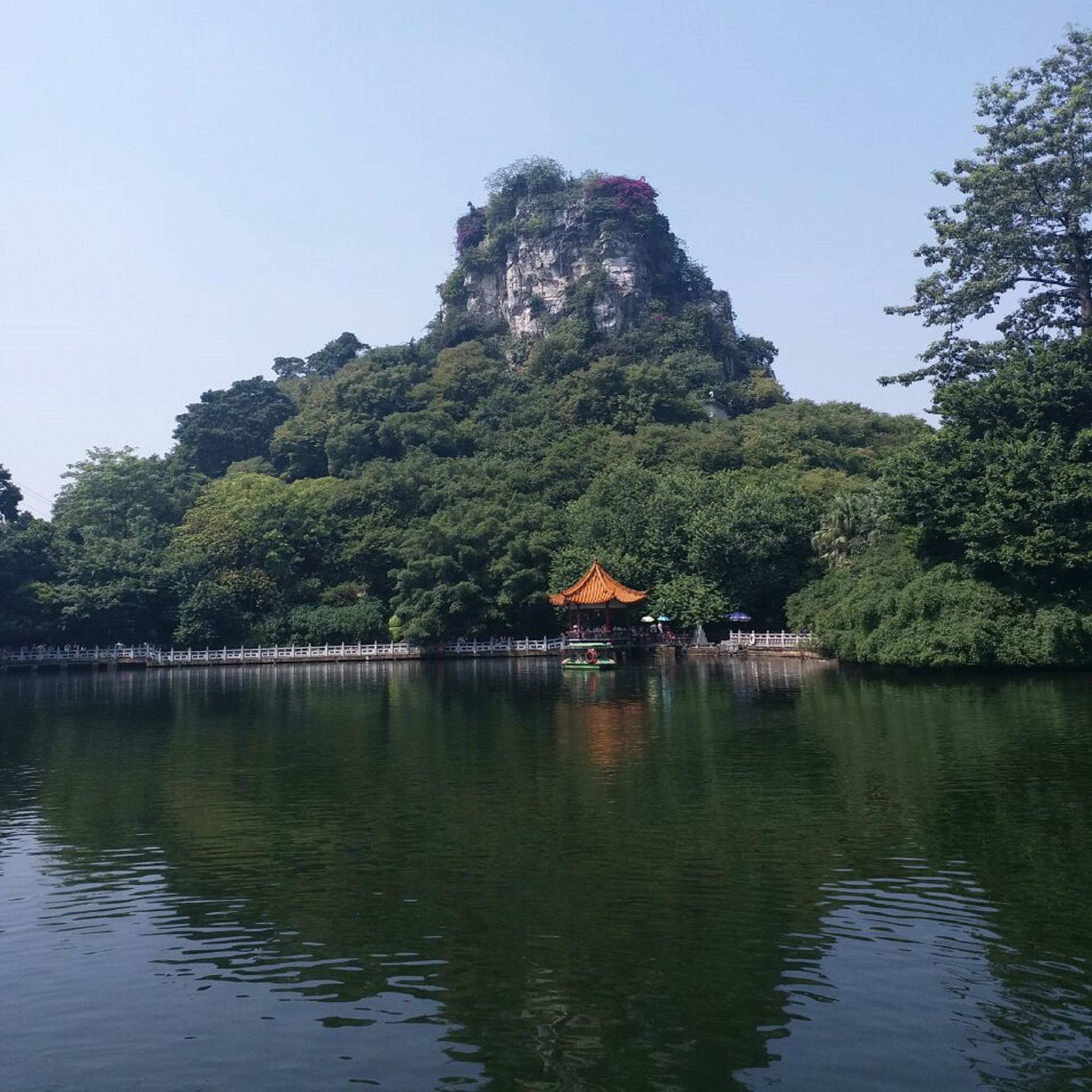 立鱼峰风景区