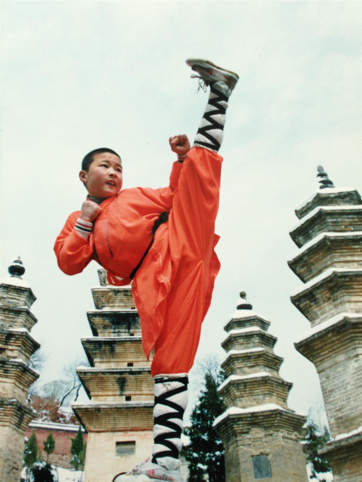  p data-id="go0f4ohcjy">释延泽,又名延泽,师承少林寺方丈 a target=