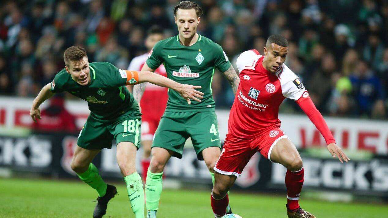  p> b>德国足球甲级联赛 /b>(bundesliga,简称 b>德甲 /b>),是德国