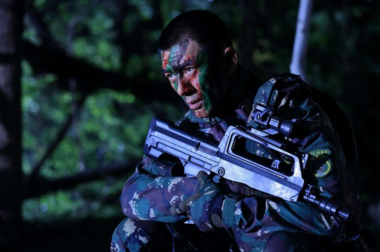  p>《特种兵之霹雳火》是特种兵系列的第四部,由 a target="_blank"