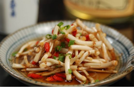 data-lemmaid="602728">藿香 /a>为主要食材的粥品