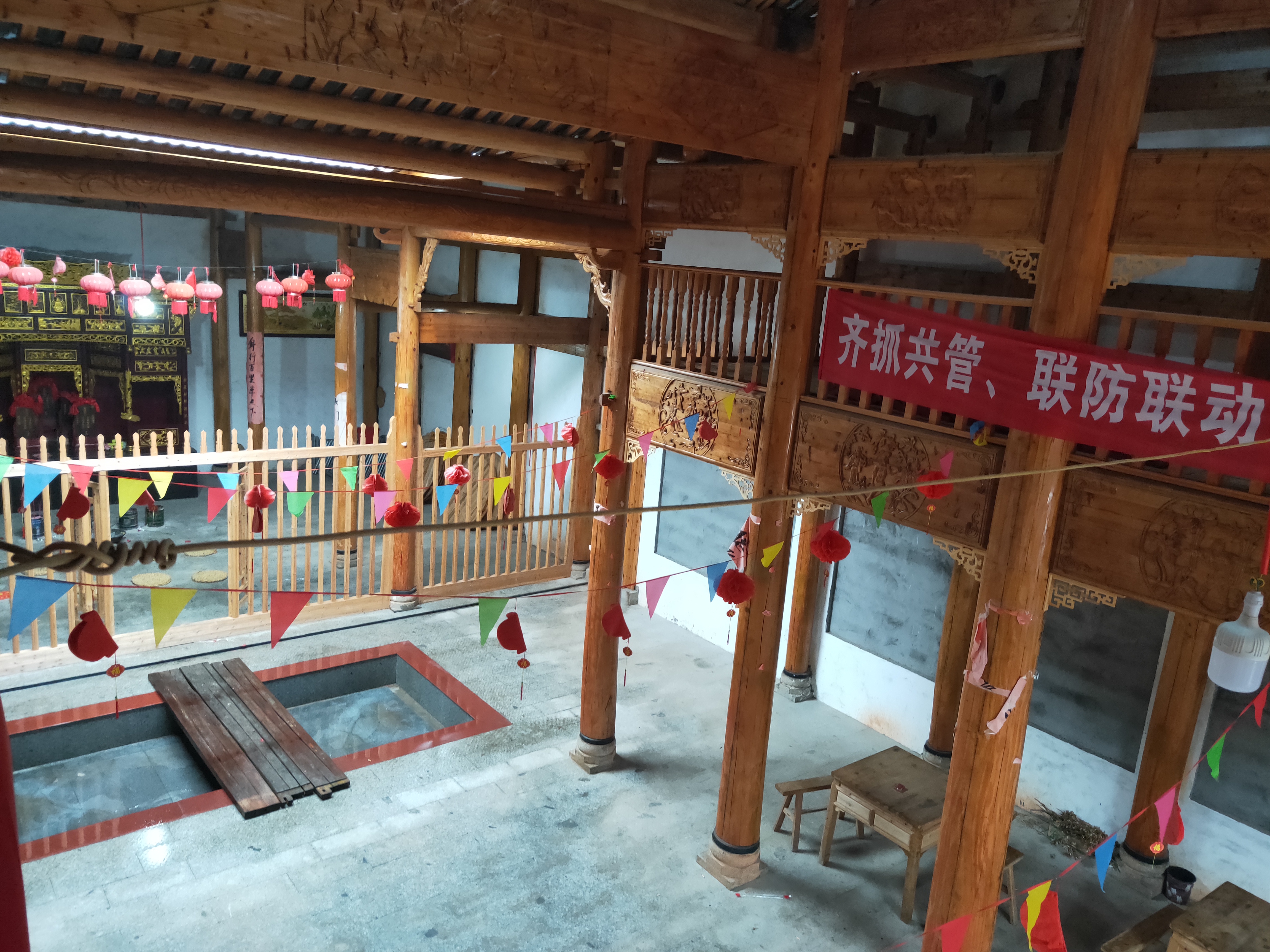  p>江西省高安市杨圩镇雷丰村蛇口自然村,历史名为霞溪,金用信于明朝