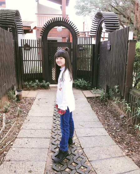  p>谢语恩,2005年01月28日生于中国 a target="_blank" href="/item