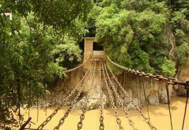  p data-id="gn8c04py5t">隧通桥,又名链子桥.