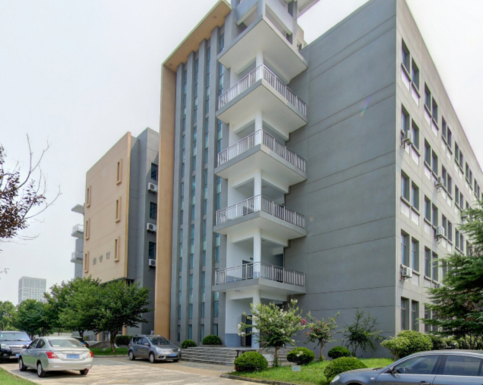 昆山登云科技职业学院