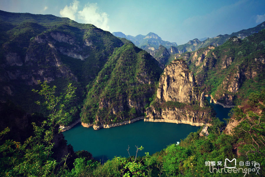 峰林峡(原名群英湖)风景区位于 a target="_blank" href="/item/河南