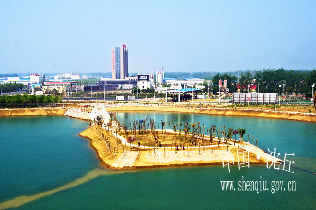 r46n">中华槐园位于 a target="_blank" href="/item/沈丘县/2654515"