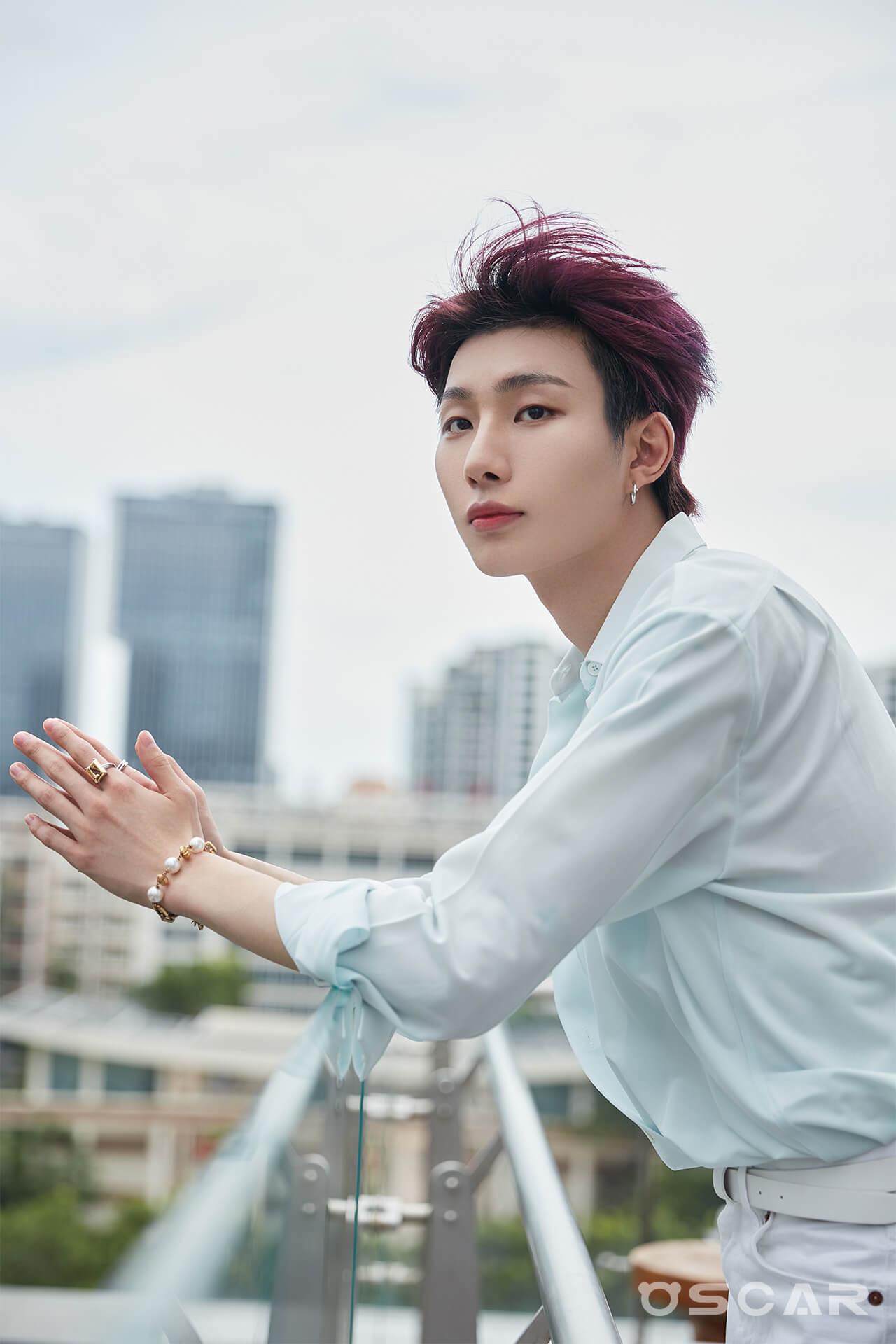  p data-id="gnwneurtrr">奥斯卡(oscar wang),本名王政熊,1998年7月