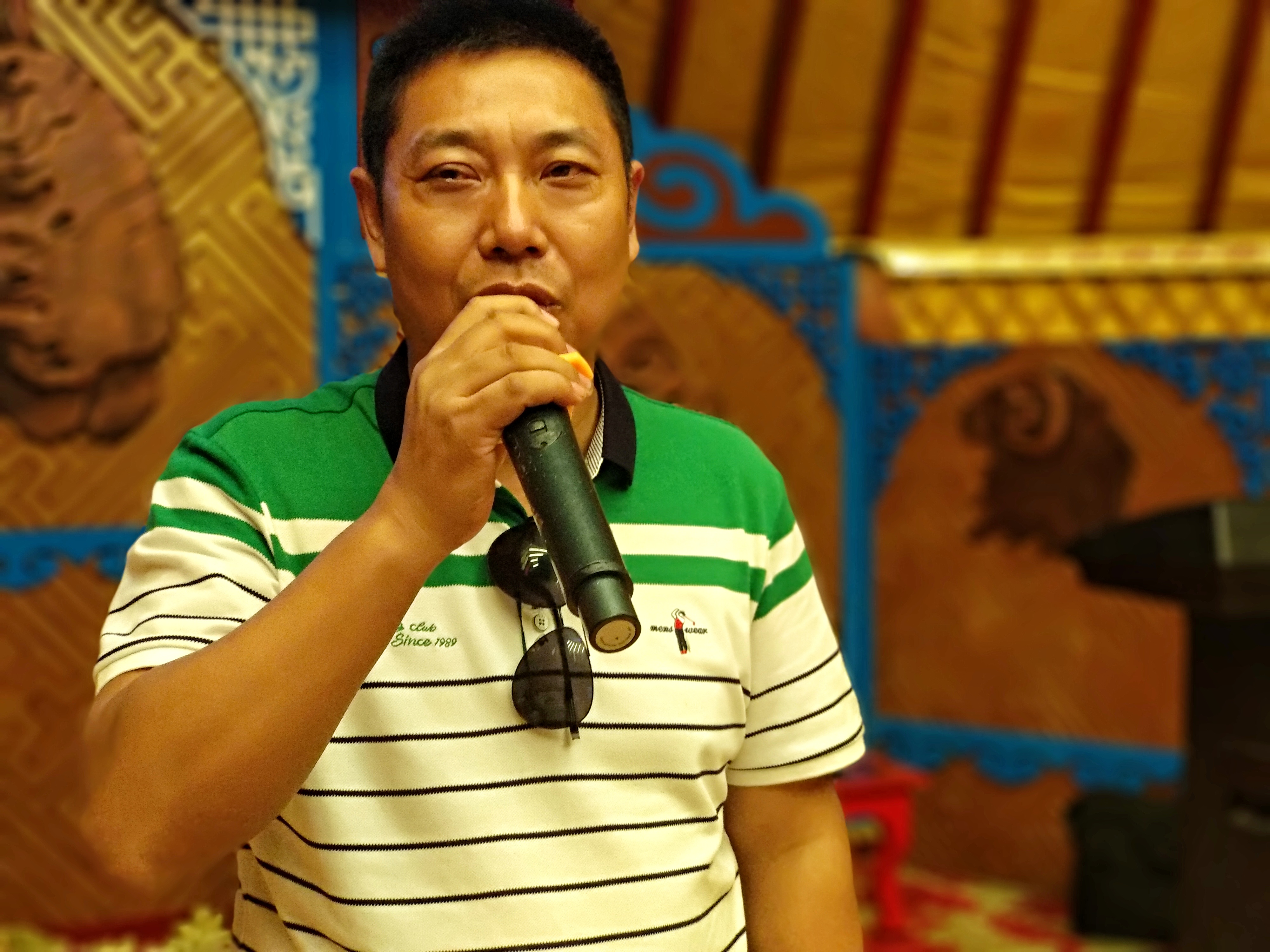  p>许云龙,原名许云翠,中国现当代诗坛最具活跃的青年 a target="