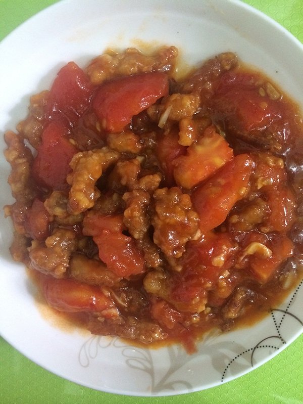  p>番茄炒肉是一道家常菜,主要原料有番茄,猪肉. /p>