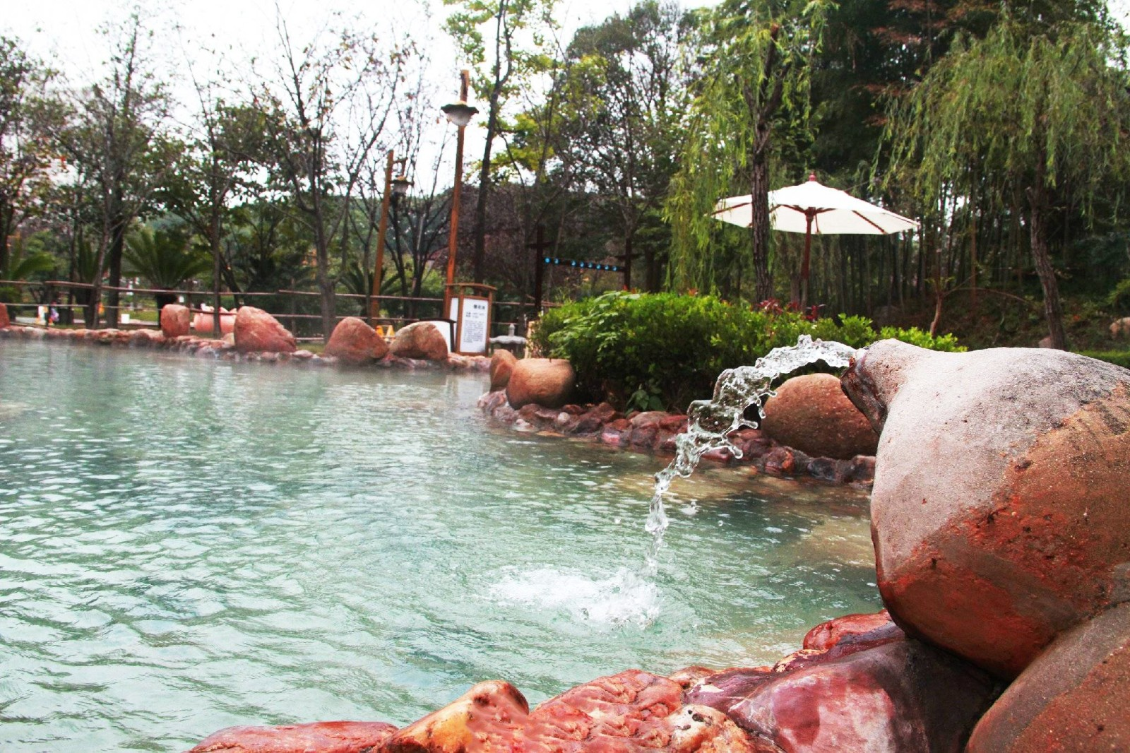 悦兮半岛温泉旅游区