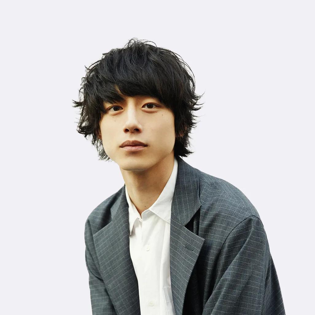 坂口健太郎_百度百科