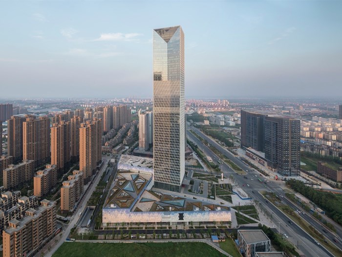  p> a target="_blank" href="/item/南昌绿地缤纷城/50886774" data