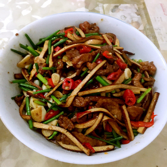 韭菜豆干炒肉丝