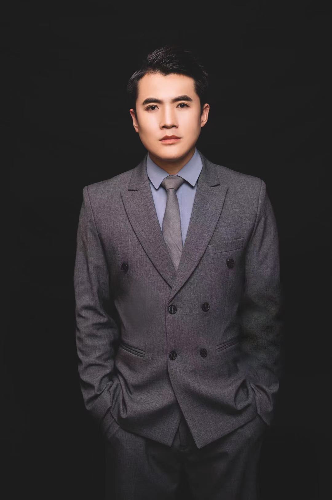  p>王涛"功夫主持人",毕业于 a target="_blank" href="/item/上海