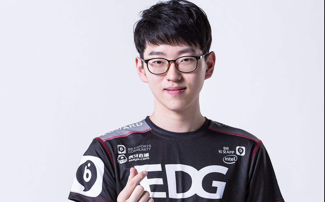  p data-id="gncniasf8l">李汭燦(游戏id:scout),1998年3月14日出生于