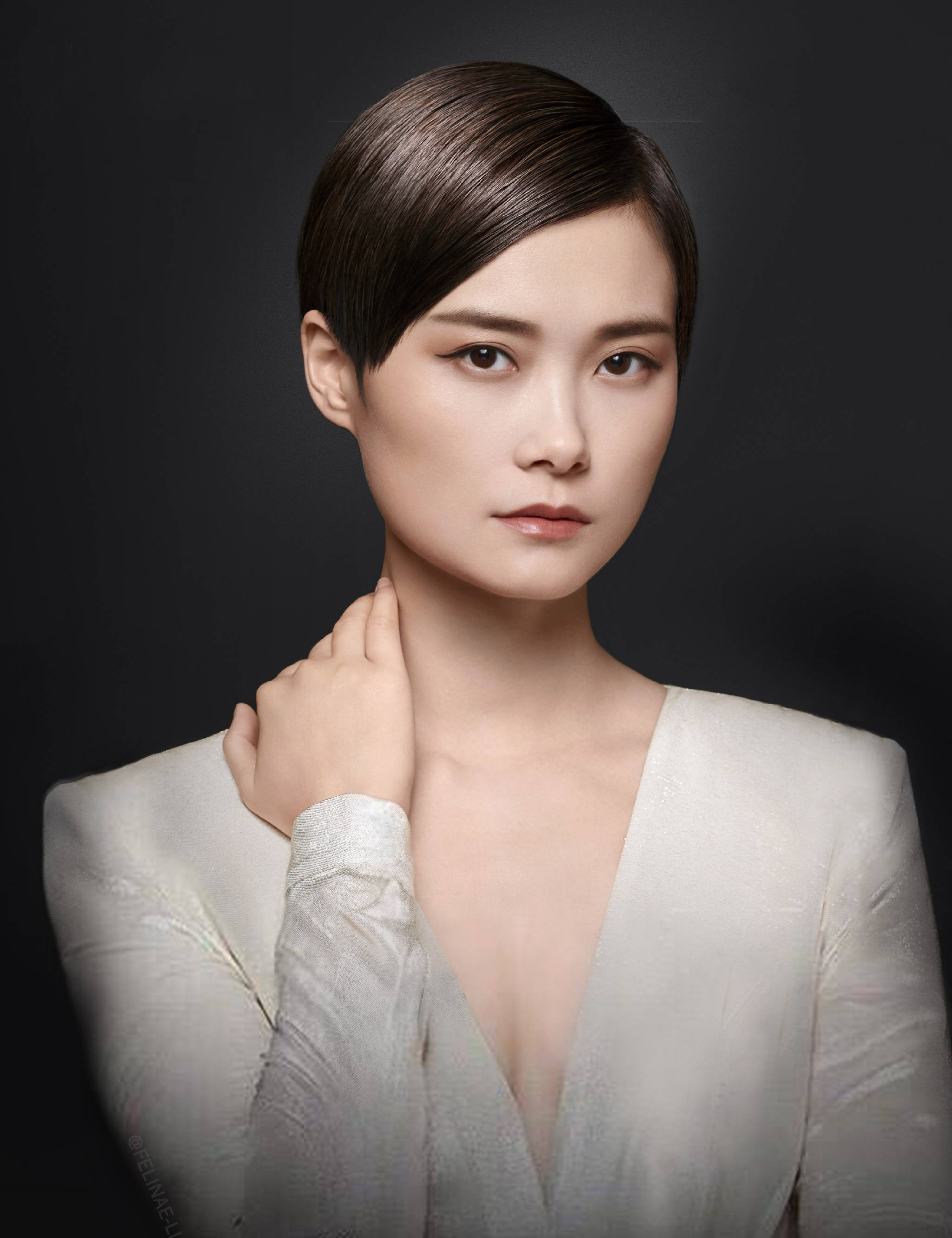  p>李宇春(chris lee),1984年3月10日出生于成都,中国流行女歌手,演员