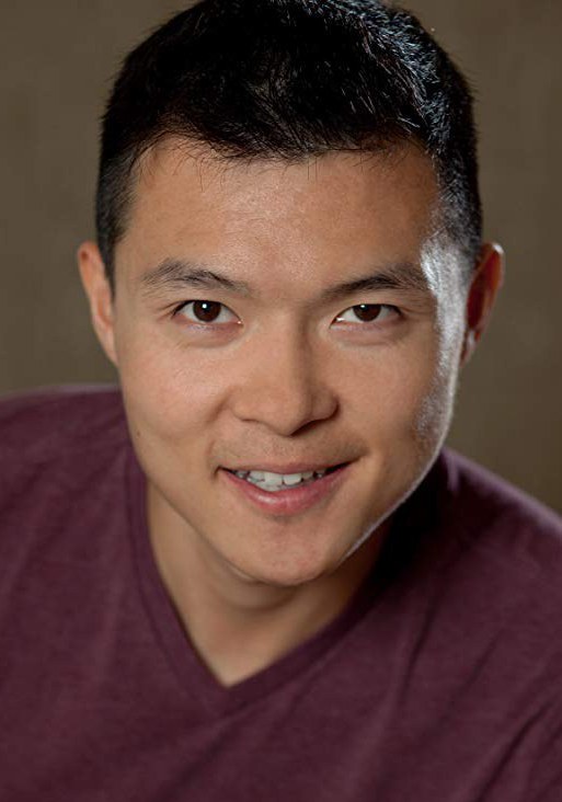  p>子龙·徐,演员,主要作品有《幸运的奶奶》. /p>