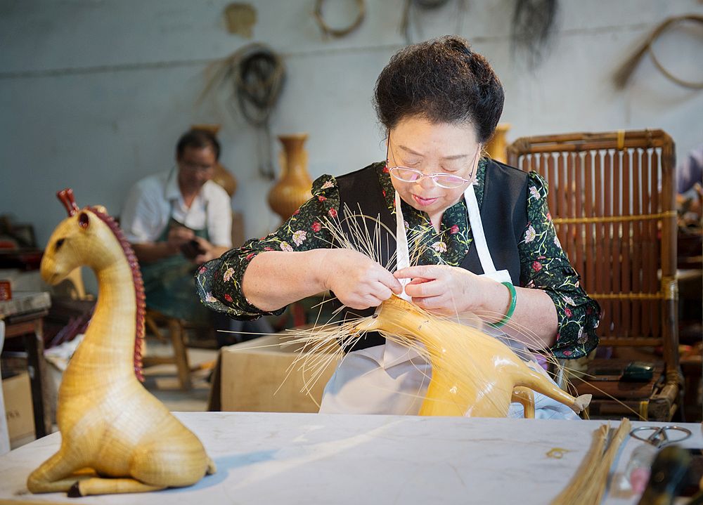  p>嵊州竹编,浙江省 a href="#" data-lemmaid="2386737">嵊州市 /a>