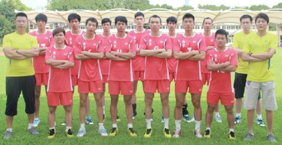  p data-id="gnvho7r8yp">广东台山玻璃集团总公司男排俱乐部,前身是