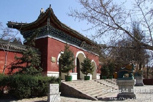  p data-id="gnx42r7y73">水母宫旅游风景名胜区位于张家口市区西北3.