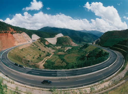玉溪—元江高速公路